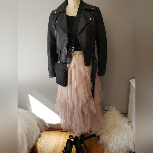 Black leather jacket - Picture 12 of 16